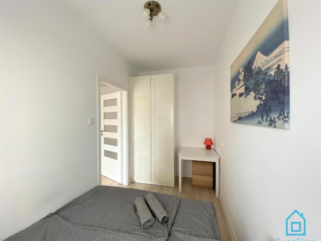 Milky Apartment With Balcony - 3 Km To Baltic Sea Gdańsk Buitenkant foto